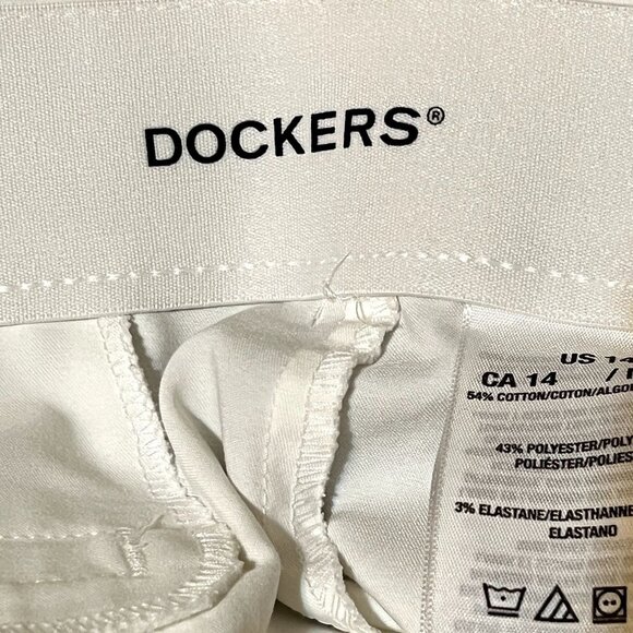 DOCKERS CAPRIS WOMENS WHITE SIZE 14(SALE) - Picture 9 of 11